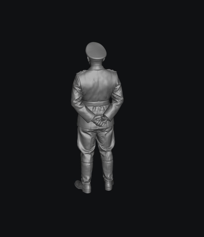 SW5043 WW2 Luftwaffe Staff Officer 3 1:35/1:32 Scale 'Hand Painted'