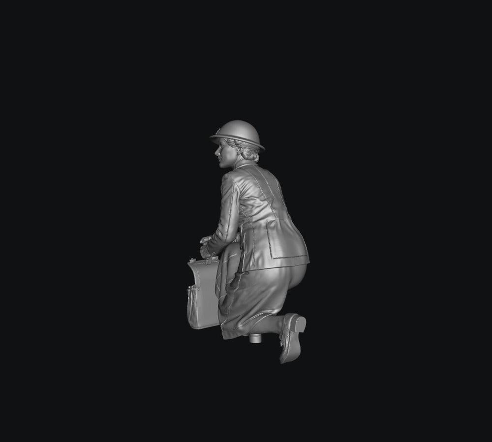 SW8306 WW2 WRNS Wren 5 1:35/1:32 Scale 'Hand Painted'