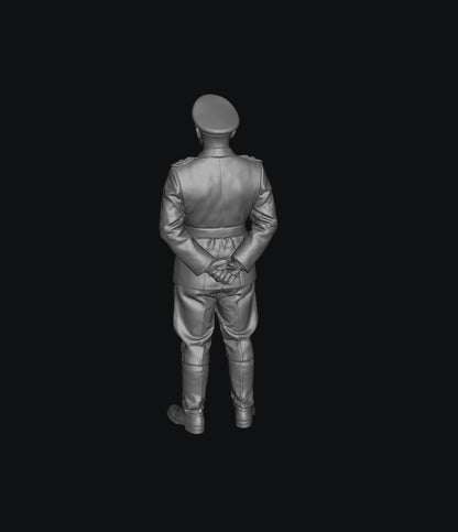 SW5043 WW2 Luftwaffe Staff Officer 3 1:35/1:32 Scale 'Hand Painted'
