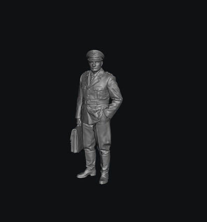 SW5043 WW2 Luftwaffe Staff Officer 4 1:35/1:32 Scale 'Hand Painted'