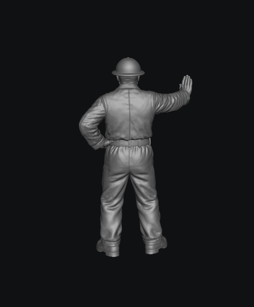 SW1154 WW2 RAF Ground Crew Leaning B 1:35/1:32 Scale 'Hand Painted'