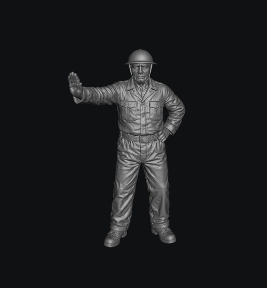 SW1154 WW2 RAF Ground Crew Leaning B 1:35/1:32 Scale 'Hand Painted'