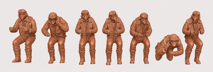 SW2209 WWII RAF Bomber Aircrew Figures 1:35/1:32 Scale 'Hand Painted'