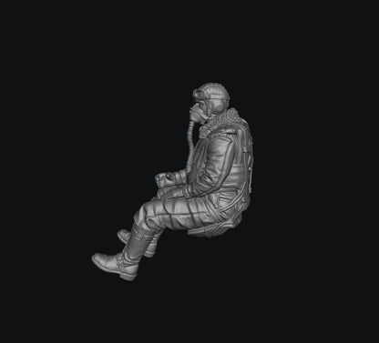 SW5041 WW2 German Pilot A 1:35/1:32 Scale 'Hand Painted'