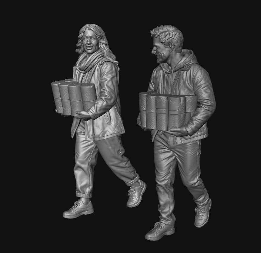 SW9345 2 People with toilet rolls 1:35/1:32 Scale 'Hand Painted'