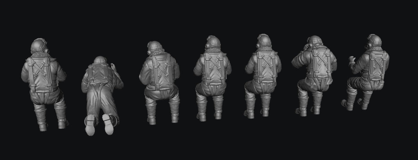 SW2209 WWII RAF Bomber Aircrew Figures 1:35/1:32 Scale 'Hand Painted'