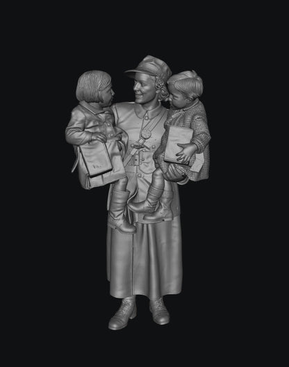 SW9376 WW2 Conductress or Clippie with Child Evacuees