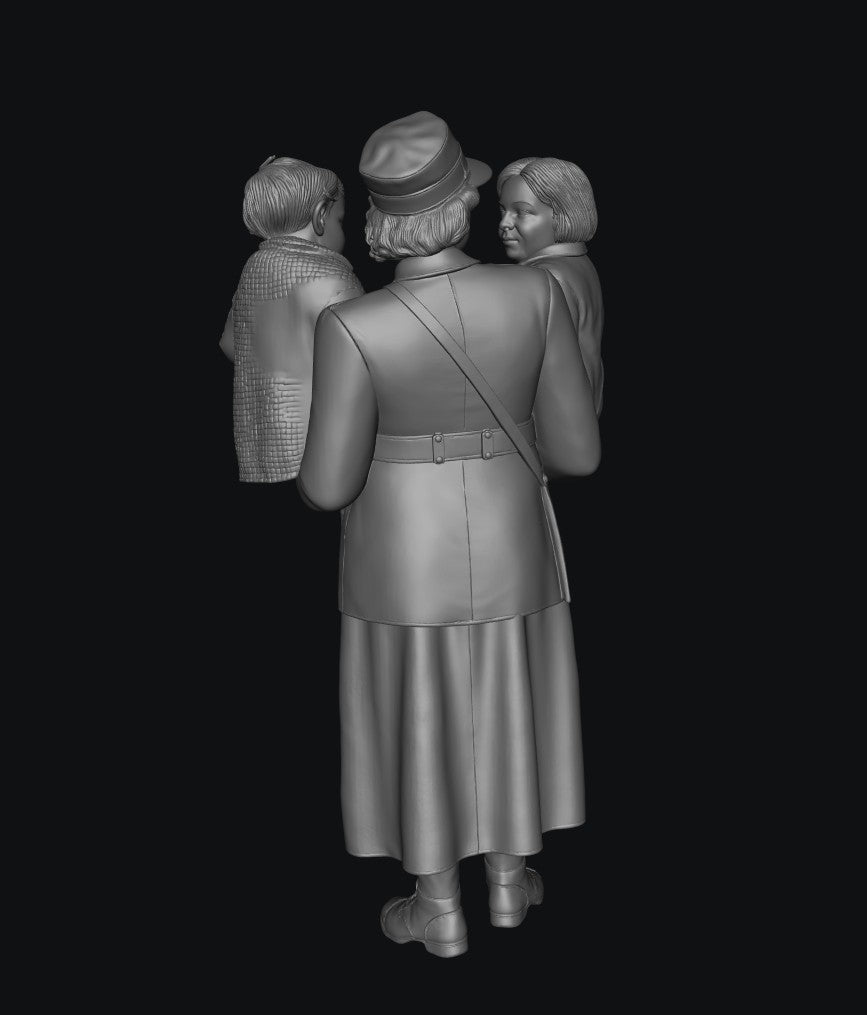 SW9376 WW2 Conductress or Clippie with Child Evacuees
