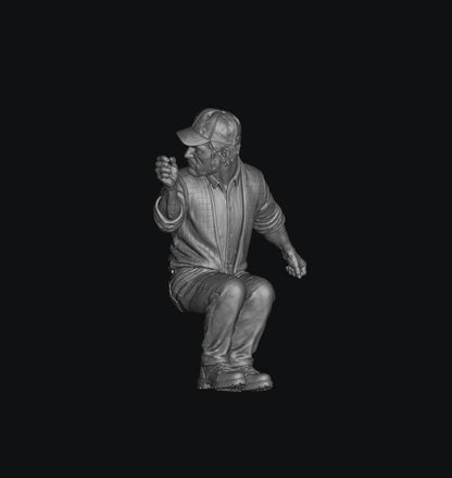 SW9554 1:32 Scale Male Sitting Tractor Driver 1 1:35/1:32 Scale 'Hand Painted'