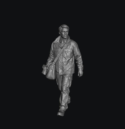 SW9558 Postal Workers Winter 1 1:35/1:32 Scale 'Hand Painted'