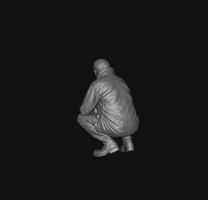 SW9561 Charlie Ireland Kneeling - Clarkson's Farm 1:35/1:32 Scale 'Hand Painted'