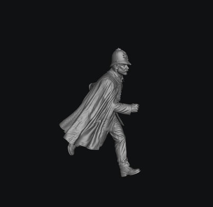 SW9574 Victorian-Edwardian Police Running in Cape 1:35/1:32 Scale 'Hand Painted'