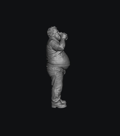 SW9568 People Drinking Fat Male 1 1:35/1:32 Scale 'Hand Painted'