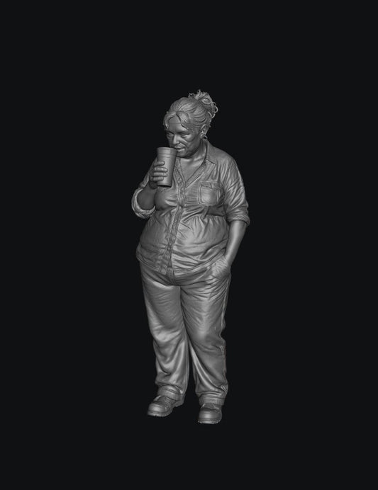 SW9568 People Drinking Fat Female 3 1:35/1:32 Scale 'Hand Painted'