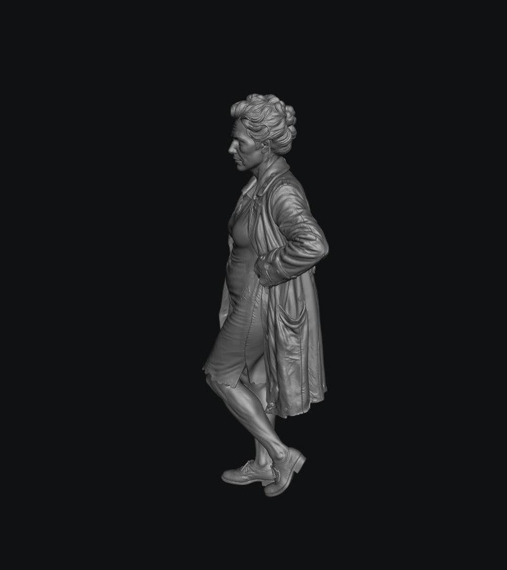 SW9567 1940 Working Female on Street B 1:35/1:32 Scale 'Hand Painted'
