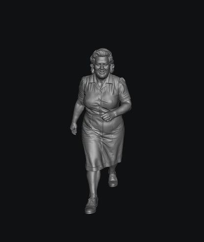 SW9567 1940 Plump Happy Female Walking C 1:35/1:32 Scale 'Hand Painted'
