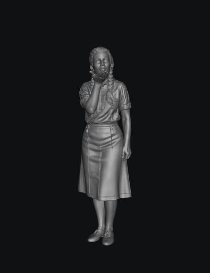 SW9567 1940 Young Female Blowing a Kiss E 1:35/1:32 Scale 'Hand Painted'