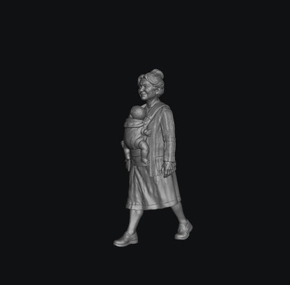SW8300 Grandma Carrying Baby in Harness 1 1:35/1:32 Scale 'Hand Painted'