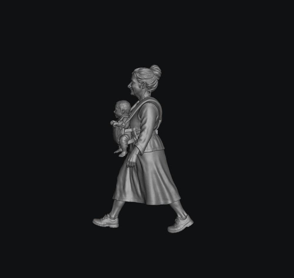 SW8300 Grandma Carrying Baby in Harness 2 1:35/1:32 Scale 'Hand Painted'