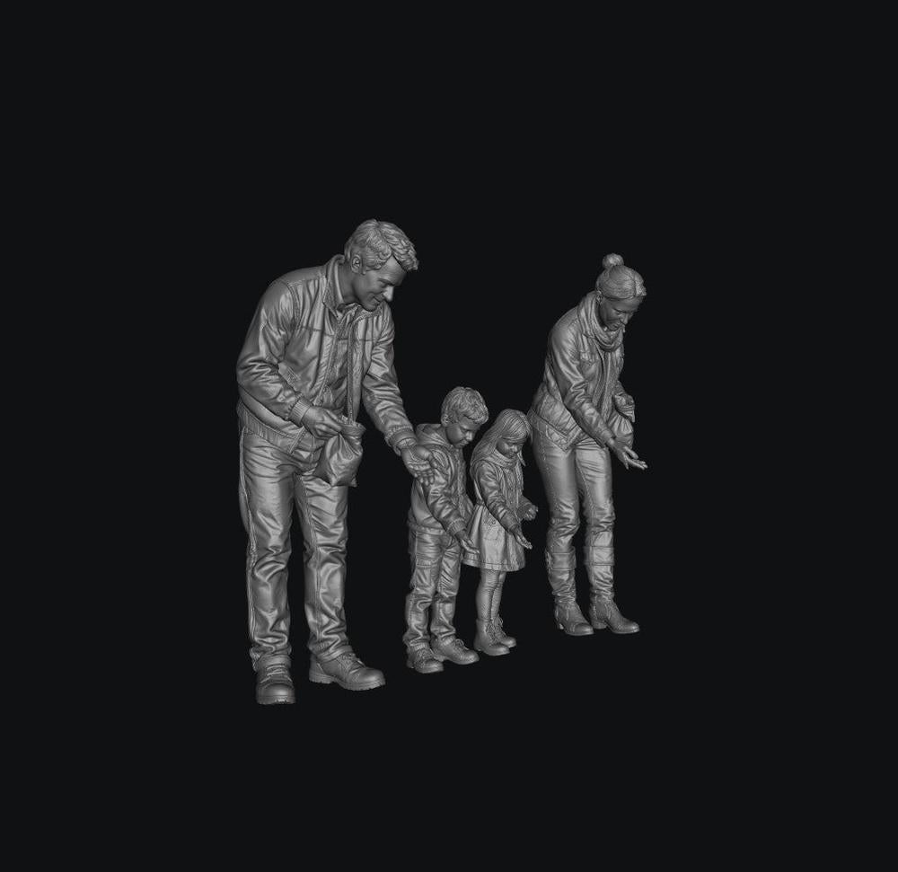 SW8301 Family Feeding Animals 1 1:35/1:32 Scale 'Hand Painted'