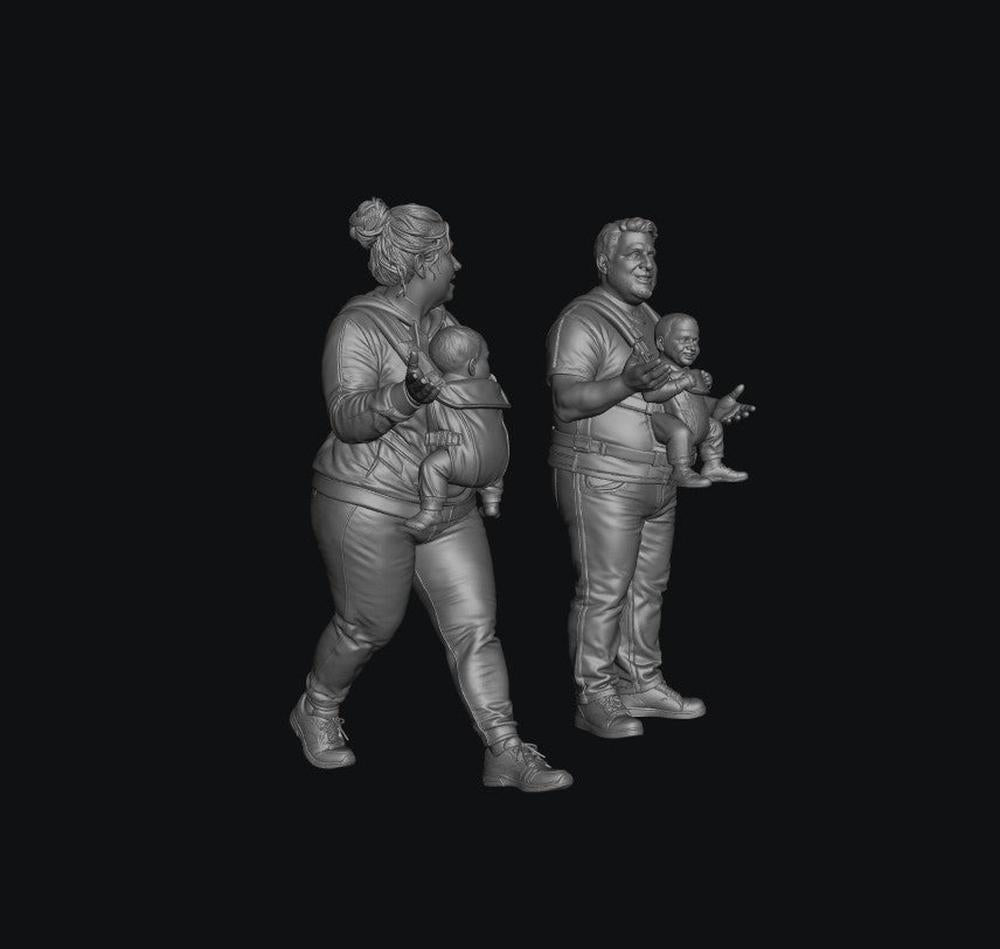 SW8302 Mum and Dad Carrying Babys 1:35/1:32 Scale 'Hand Painted'