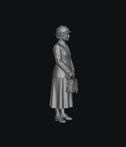 SW8306 WW2 WRNS Wren 3 1:35/1:32 Scale 'Hand Painted'