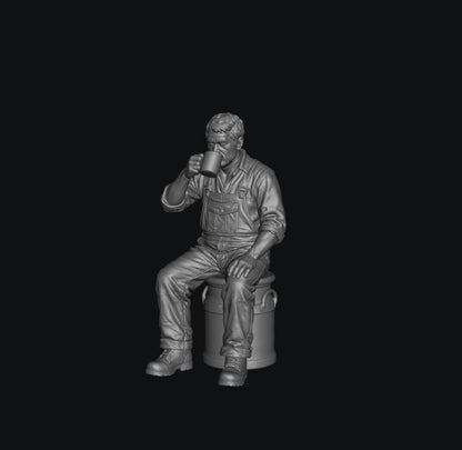 SW8333 Male Farmer Sitting on Milk Churns Drinking Tea 2 1:35/1:32 Scale 'Hand Painted'