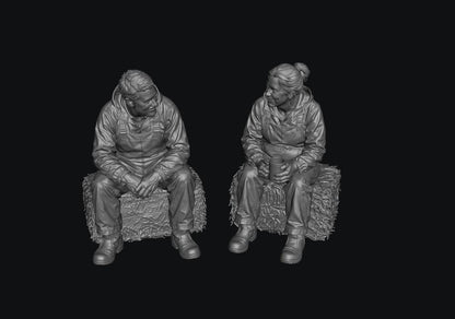 SW8335 Farm Couple taking a Break 1:35/1:32 Scale 'Hand Painted'
