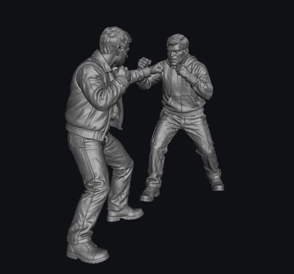SW8334 2 Men Fighting 1:35/1:32 Scale 'Hand Painted'