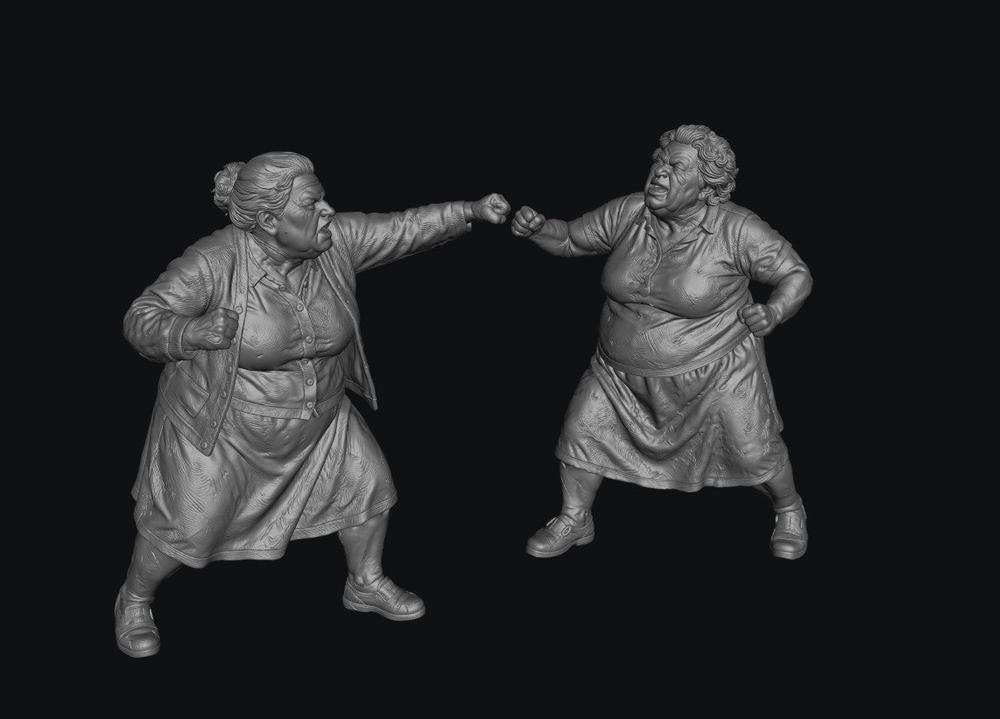 SW8336 2 Female Pensioners Fighting 1:35/1:32 Scale 'Hand Painted'