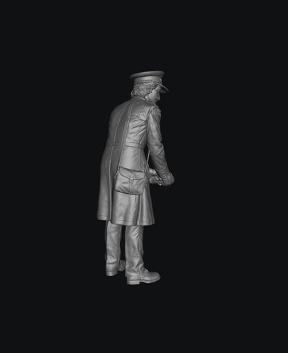 SW8331 Traffic Wardens Female 2 1960's 1:35/1:32 Scale 'Hand Painted'