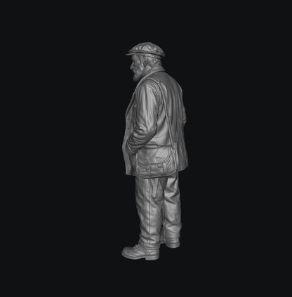 SW9360 Old Steam Engine Driver 1:35/1:32 Scale 'Hand Painted'