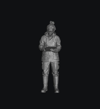 SW9358 Vets Farm Vet 2 1:35/1:32 Scale 'Hand Painted'