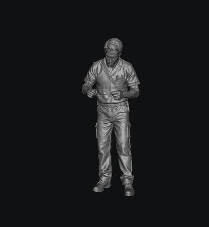 SW9358 Vet 6 1:35/1:32 Scale 'Hand Painted'