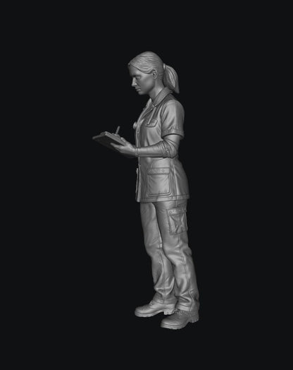 SW9358 Vet 7 1:35/1:32 Scale 'Hand Painted'