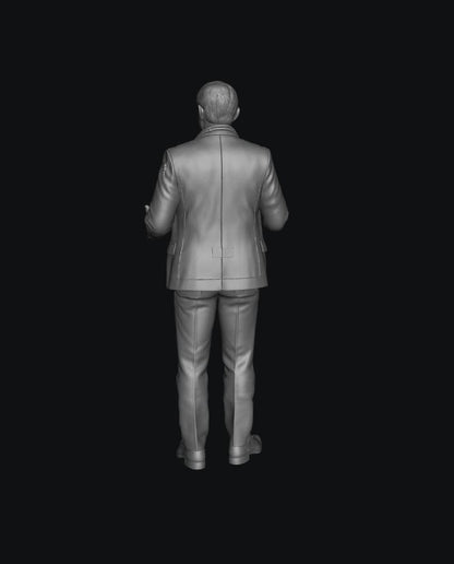 SW8313 Male Vet in Smart Clothing 1:35/1:32 Scale 'Hand Painted'