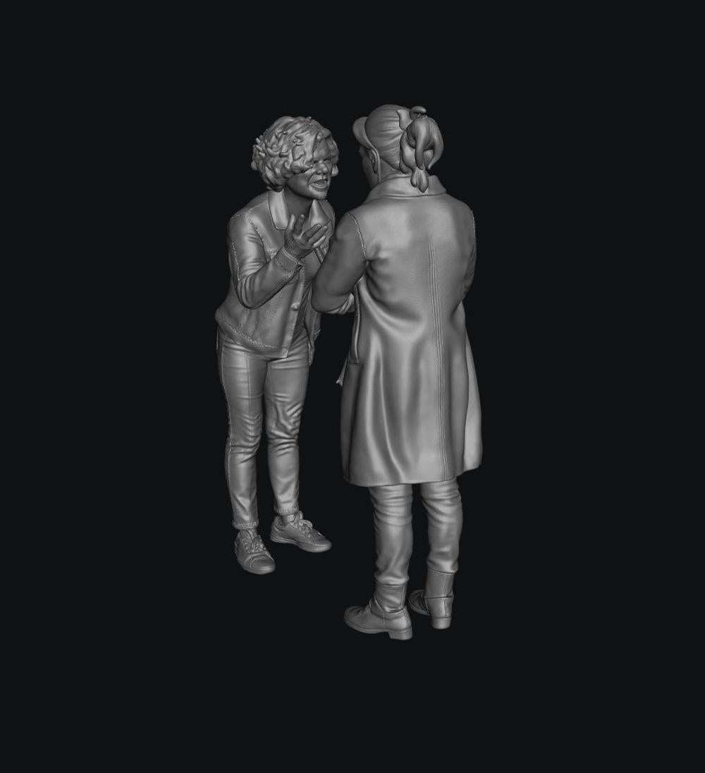SW9531 Tara & Sue Arguing in Playground 1:35/1:32 Scale 'Hand Painted'