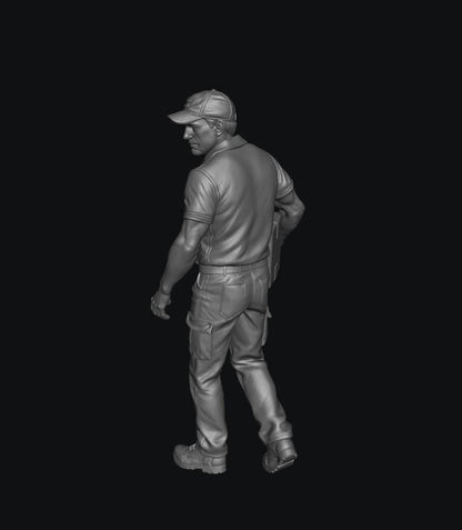 SW9605 Removels Company Workers 4 1:35/1:32 Scale 'Hand Painted'