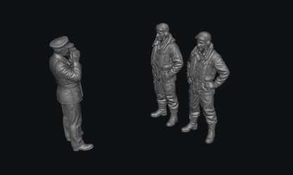 SW9368 WW2 RAF Pilots and Camera Man 1:35/1:32 Scale 'Hand Painted'