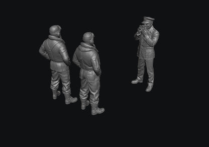 SW9368 WW2 RAF Pilots and Camera Man 1:35/1:32 Scale 'Hand Painted'