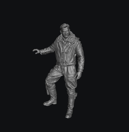 SW5040 WW2 German Pilot A 1:35/1:32 Scale 'Hand Painted'