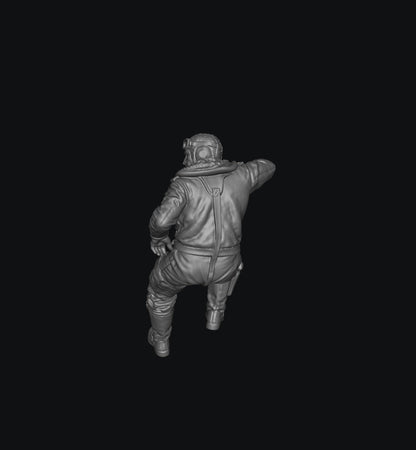 SW5040 WW2 German Pilot B 1:35/1:32 Scale 'Hand Painted'