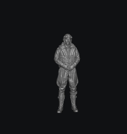 SW5042 WW2 German Fighter Pilot Standing B 1:35/1:32 Scale 'Hand Painted'