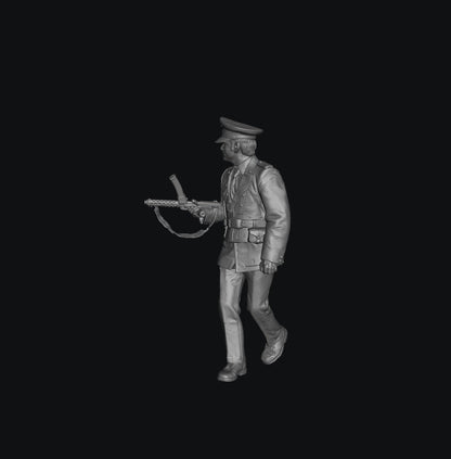 SW9606 RUC 1970's Officer 5 1:35/1:32 Scale 'Hand Painted'