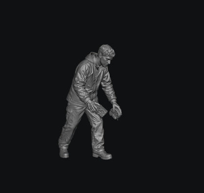 SW5047 Car Wash Man 2 1:35/1:32 Scale 'Hand Painted'
