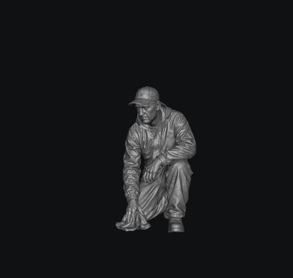 SW5047 Car Wash Man 4 1:35/1:32 Scale 'Hand Painted'