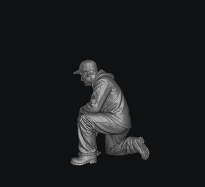 SW5047 Car Wash Man 4 1:35/1:32 Scale 'Hand Painted'