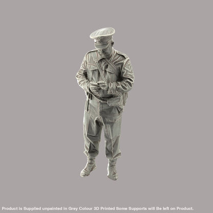 132s-0001 WW2 Military Policeman Figure