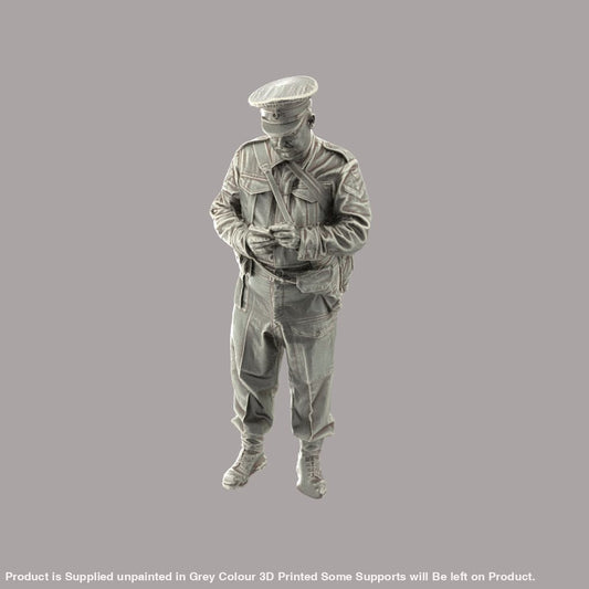 132s-0001 WW2 Military Policeman Figure