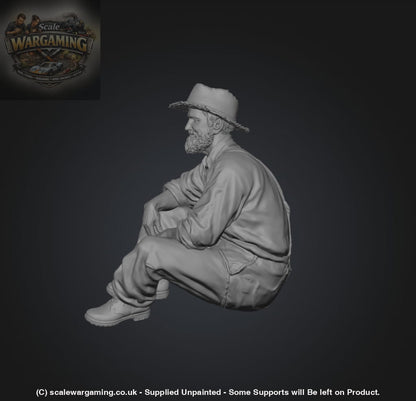 SW3112 Farmer Sitting - Figure